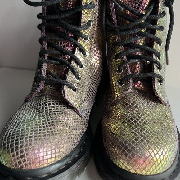 Dr. Martens 1460 Pascal Pink Iridescent Metallic Shiny Combat Boots Size 6 - Picture 4 of 16